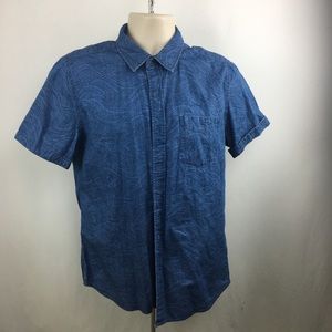 Waves button up 🌊